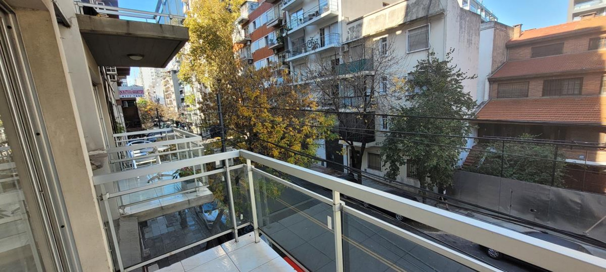 Palermo 2 Ambientes, al frente con balcon. Muy buena ubicacion 