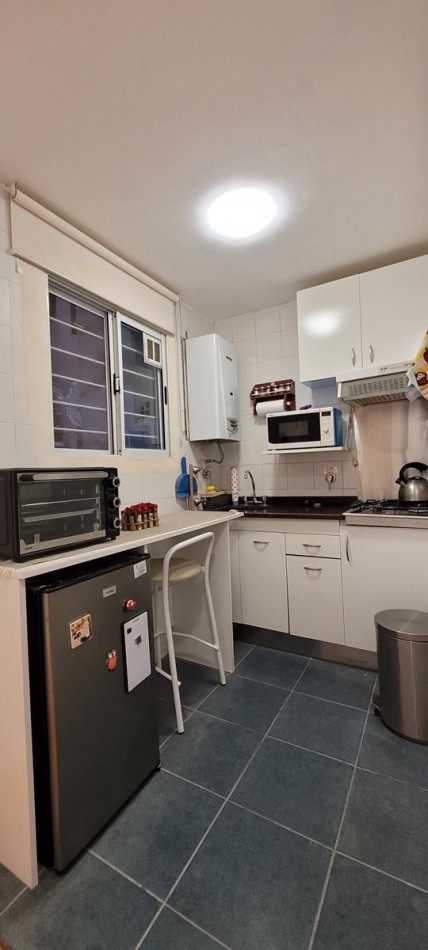 PALERMO, Depto. 1 amb dividido. AMOBLADO, c/ elctrodomesticos.  2o piso, interno, IMPECABLE. Billinghurst y Paraguay. APTO PROFESIONAL