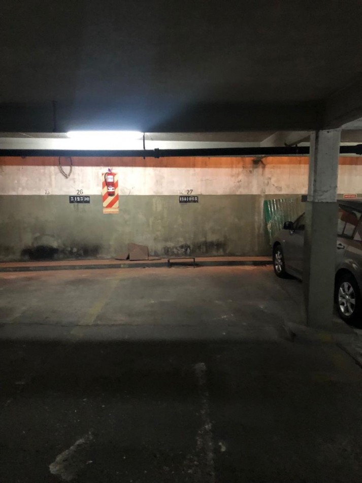 Palermo, cochera fija. Muy buena ubicacion. 