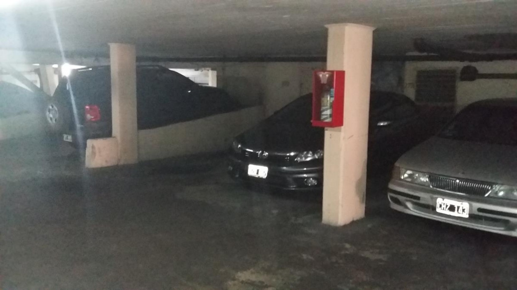 Once, 2 Ambientes, con cochera fija, contrafrente con balcon. MUY LUMINOSO. A mts. Av. Corrientes. Subte B - H. APTO PROFESIONAL