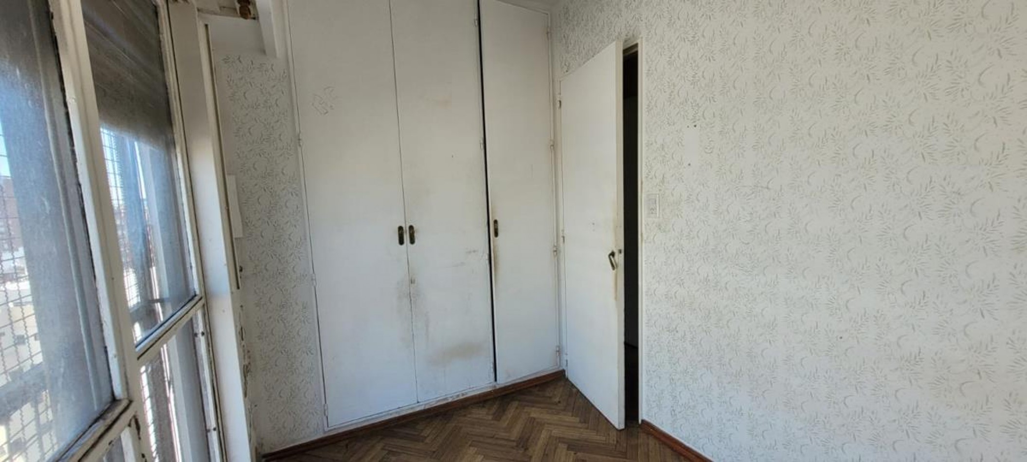 PALERMO, Depto. 3 Amb. al frente, 60 mt2.MUY BUENA UBICACION.  Av. Santa Fe y Av. R. S. Ortiz. CON COCHERA. EXCELENTE OPORTUNIDAD.