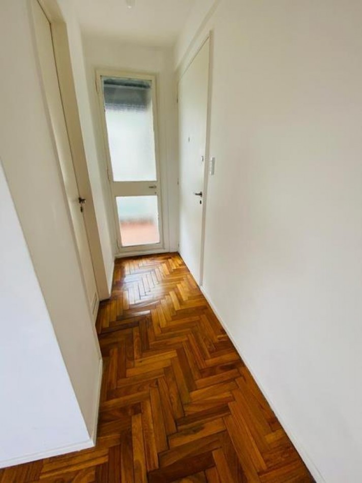 Barrio Norte, 1 Ambiente con balcon. LATERAL. Muy buena ubicacion, luminoso. a 3 cuadras Av. Santa Fe y linea subte D y H