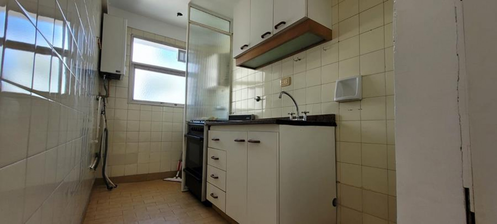 Palermo, 2 Ambientes. Contrafrente balcon frances. MUY LUMINOSO, excelene ubicacion a 1 cuadra Av. Santa Fe, zona Jardin botanico 