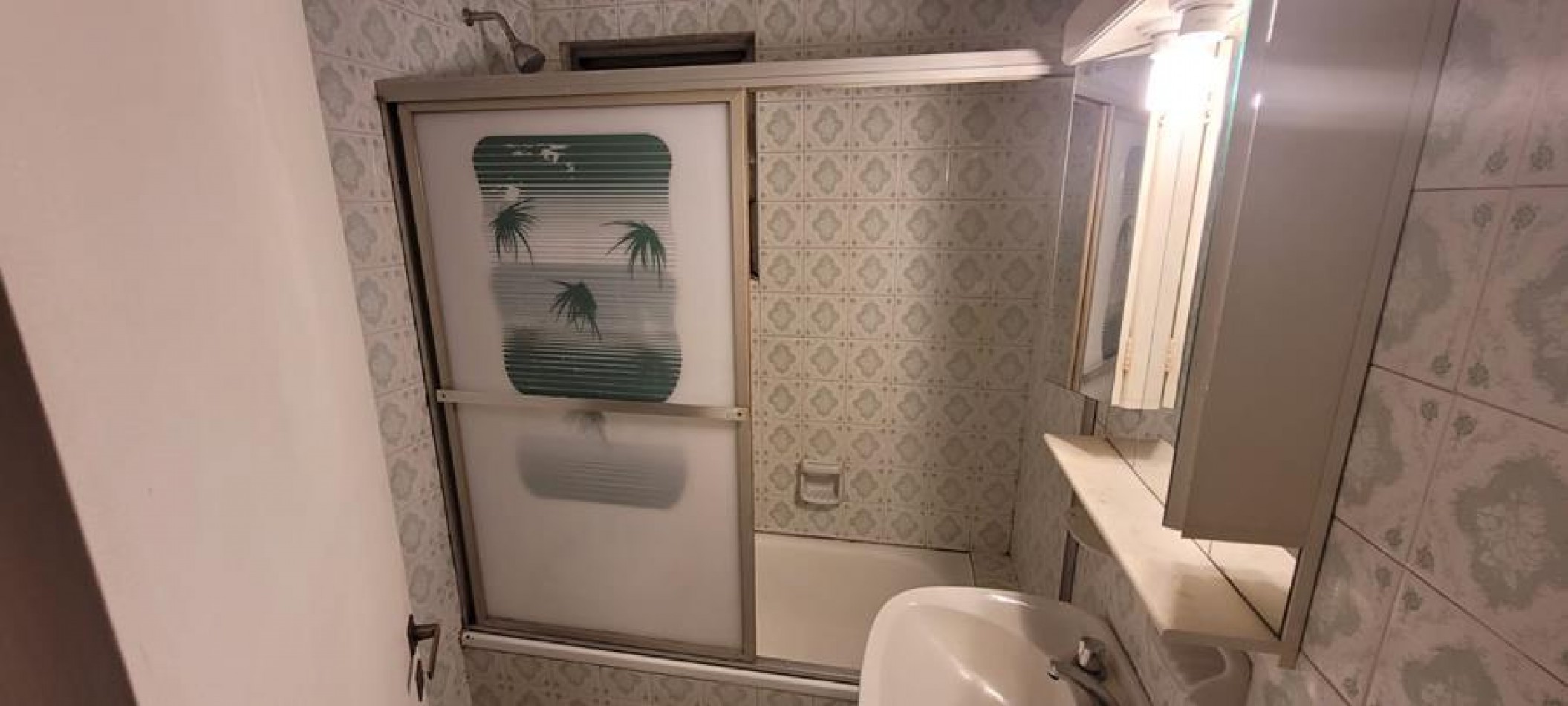 Villa del Parque, 2 Ambientes, MUY LUMINOSO. LATERAL. Buena uibcacion 