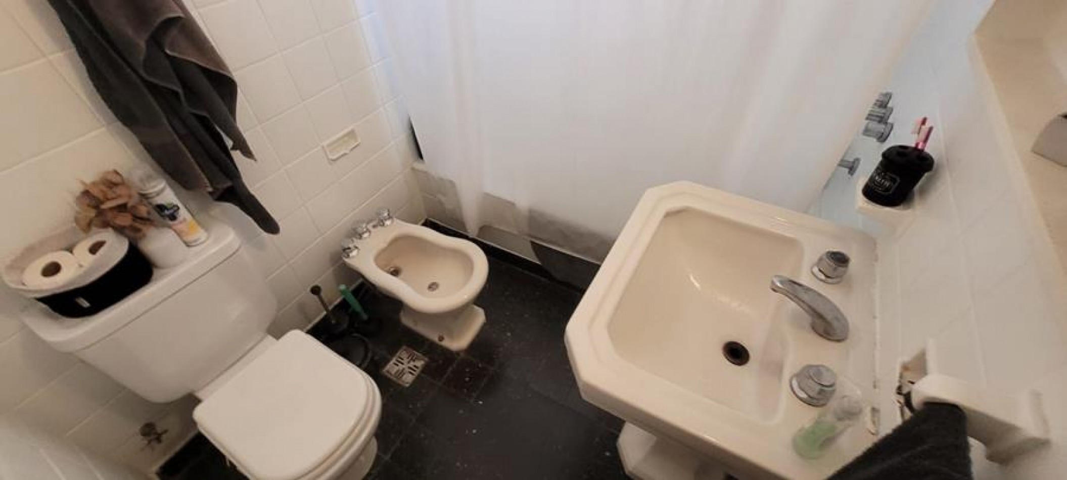 3 Ambientes, interno. LUMINOSO. EXCELENTE ESTADO, Muy buena ubiacion sobre Av. Scalabrini Ortiz, a 1 cuadra Av. Santa Fe