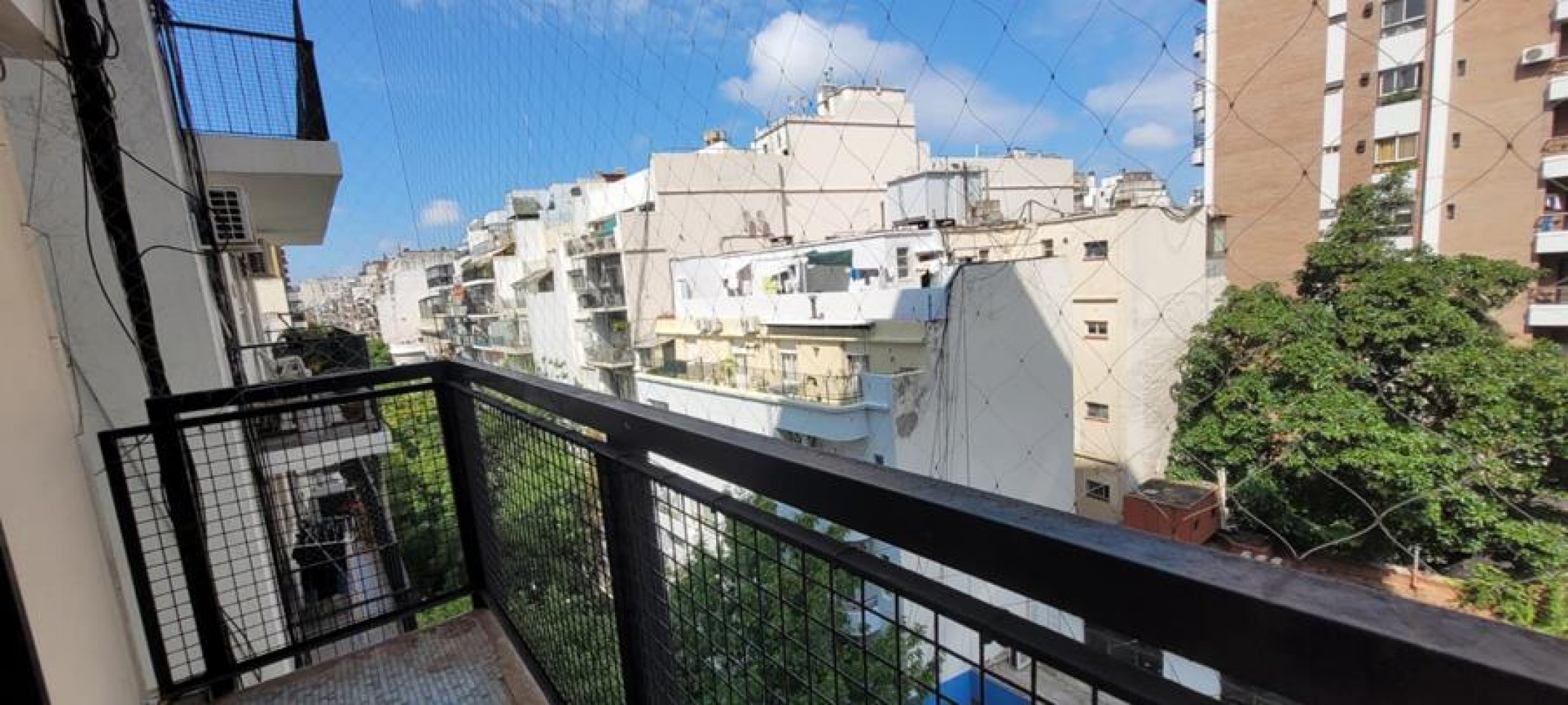 Palermo, 2 Ambientes FRENTE con balcon. MUY LUMINOSO. Muy buena ubicacion a 1 cuadra Av. Santa Fe , jardin Botanico 