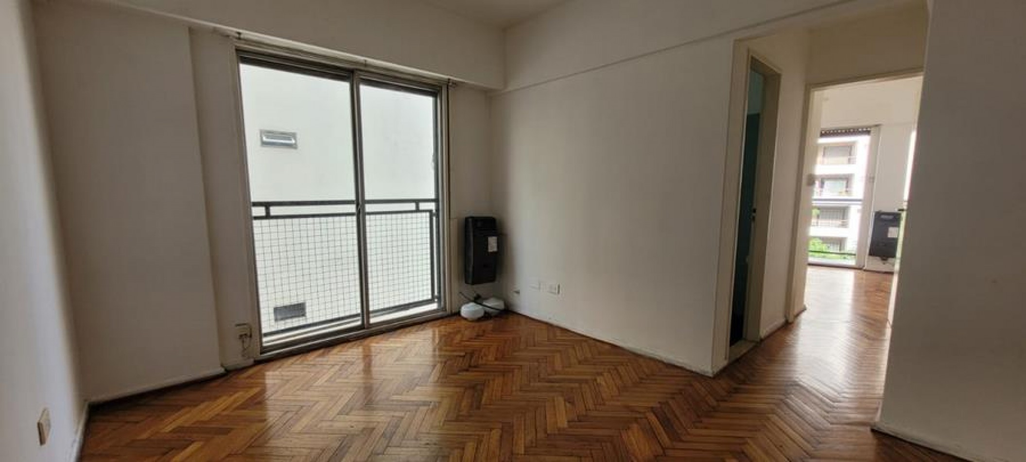 Palermo, 2 Ambientes FRENTE con balcon. MUY LUMINOSO. Muy buena ubicacion a 1 cuadra Av. Santa Fe , jardin Botanico 