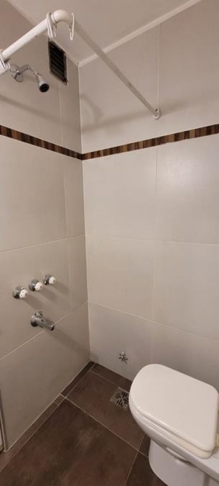 Palermo 4 Ambientes, al FRENTE,balcon,  con dependencia. Excelente ubicacion sobre Av. Santa Fe frente a Jardin botanico