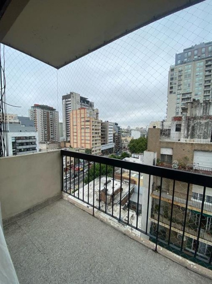 Palermo, 1 ambiente, FRENTE. Muy luminoso, con balcon, zona Sanatorio Guemes, Universidad UTN, Palermo