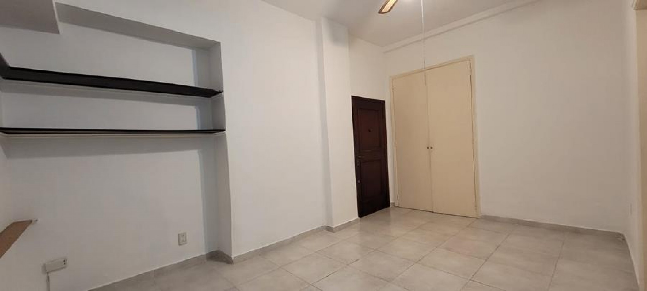 Palermo, 2 Ambientes, interno con Patio. Muy buena ubicacion sobre Av. S. Ortiz zona plaza Guadalupe