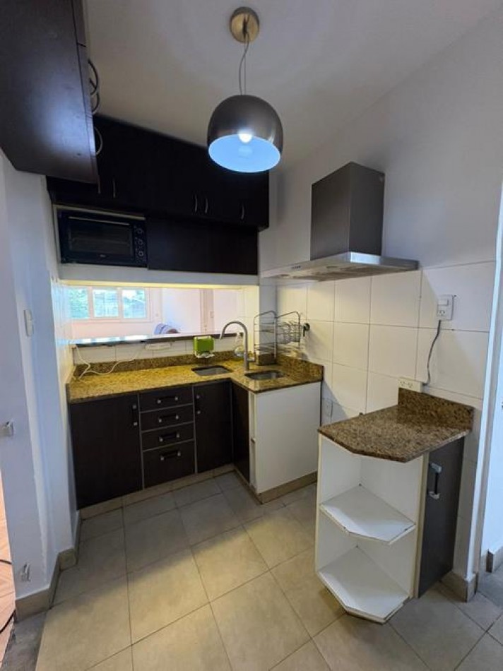 Palermo, 4 Ambientes Cotrafrente. MUY LUMINOSO. Muy buena ubicacion sobre Av. S. Ortiz, a 1 cuadra plaza Armenia