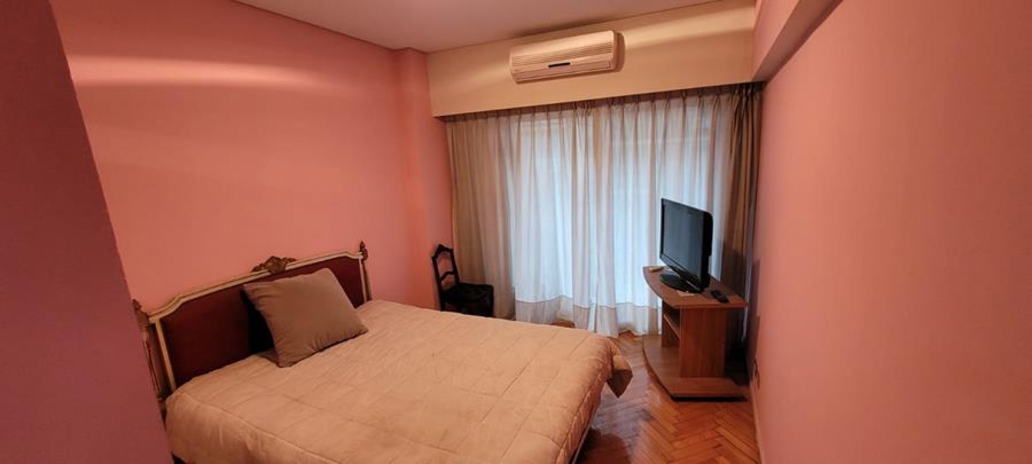 Belgrano 3 Ambientes al Frentecon balcon sobre Luis M. Campos, tambien ingreso por Av. Del Libetador. LUMINOSO. Zona plaza Barrancas de Belgrano y barrio Chino