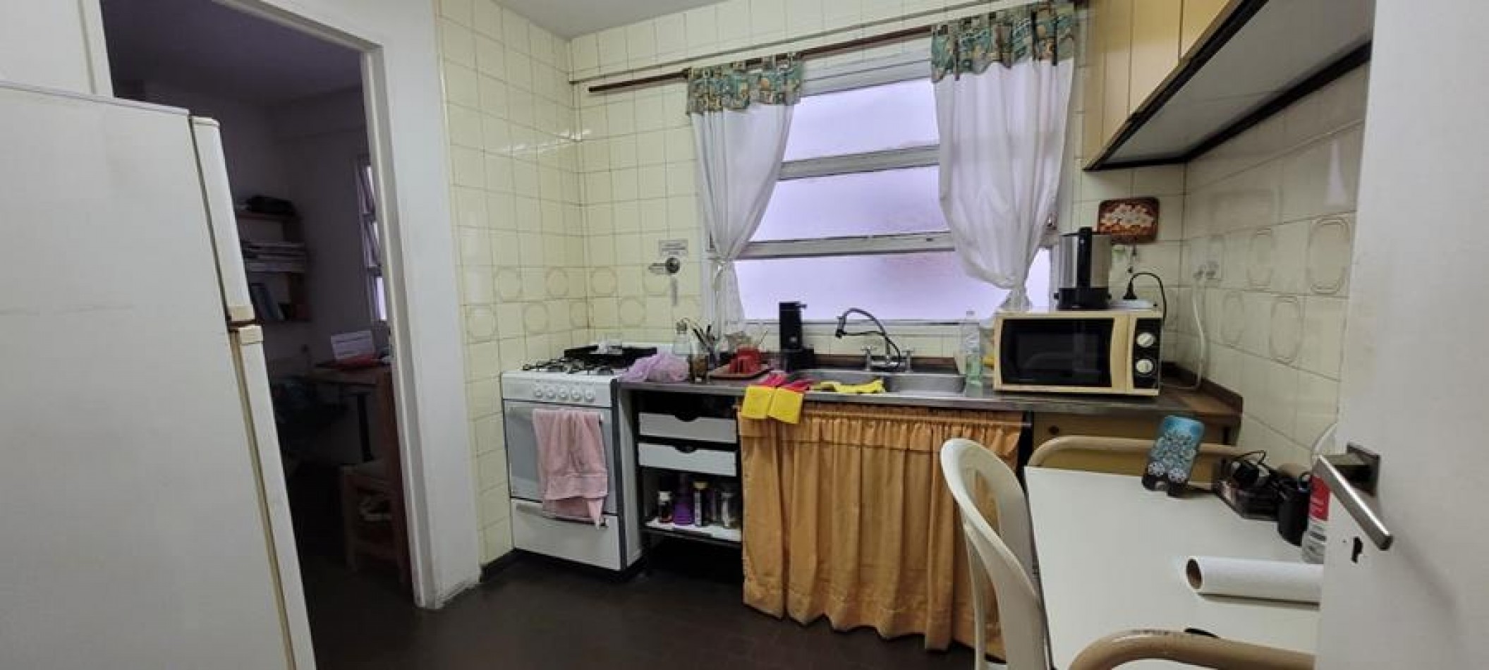 Palermo 3 Ambientes con dependencia servicio, contrafrente. LUMINOSO. Muy buena ubicacion sobre Av. S Fe esquina Av. S. Ortiz. APTO PROFESIONAL