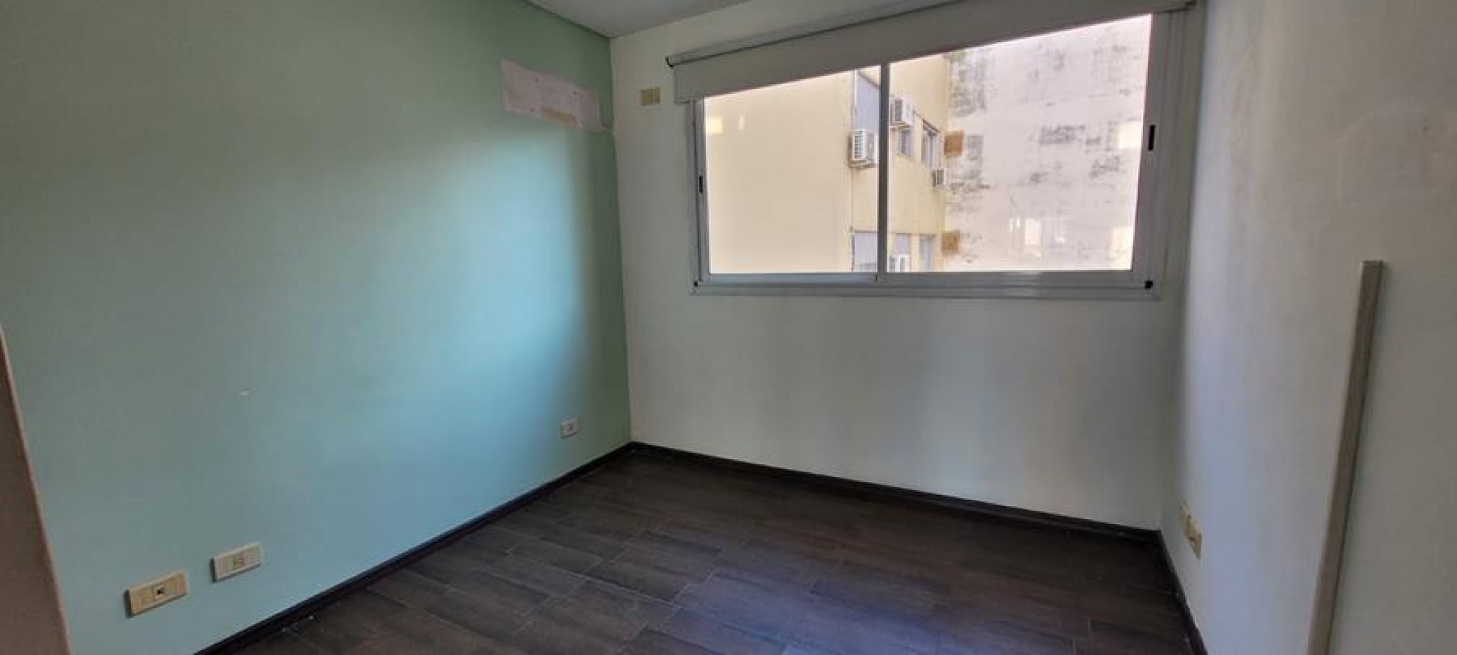 Colegiales, 2 Ambientes. FRENTE con balcon. MUY LUMINOSO. Excelente ubicacion frente a espacio verde Parque Ferroviario Colegiales 