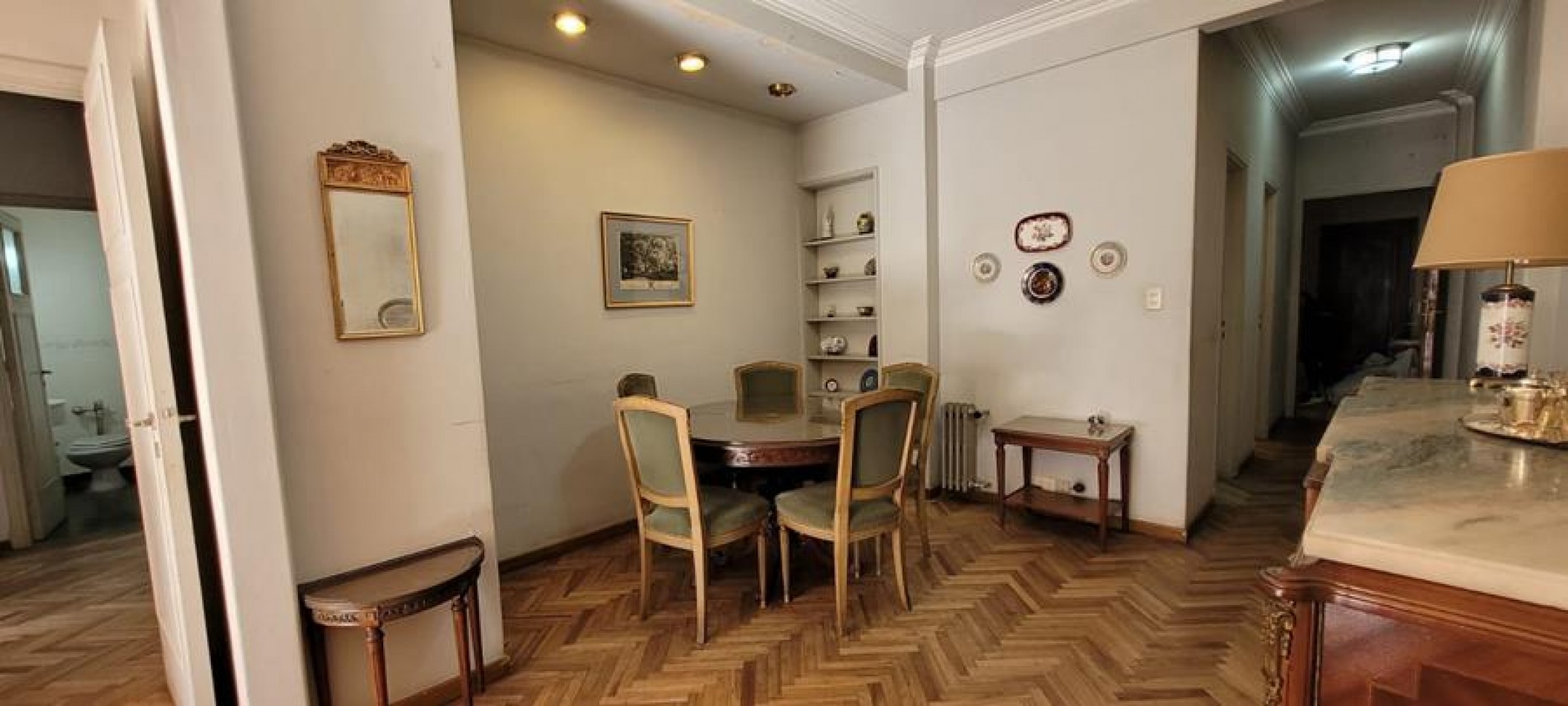 Palermo 4 Ambientes al Frente, con balcon. MUY LUMINOSO. Muy buena ubicacion a 2 cuadras Alto Palermo, a 1 cuadra estacion subte linea D y 2 cuadras plaza Guadalupe.