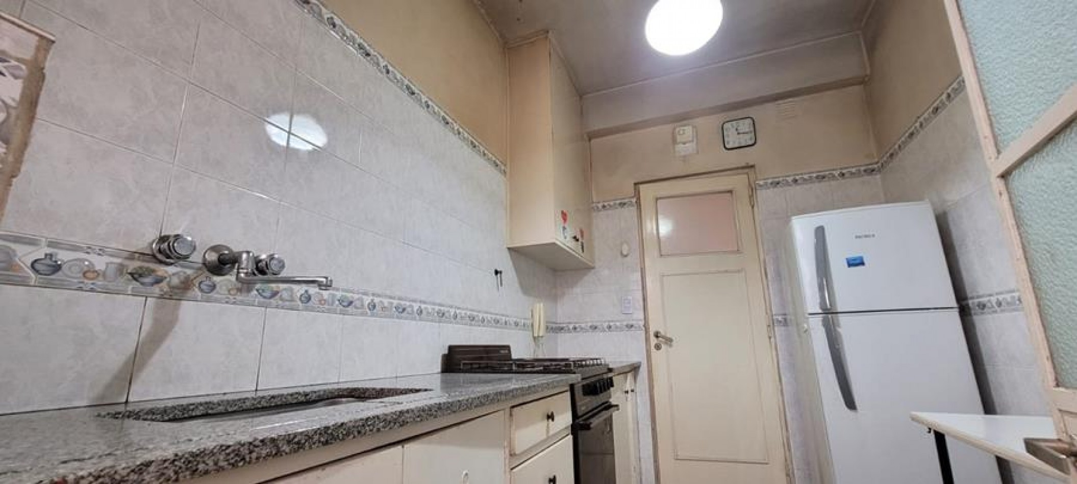 Palermo 4 Ambientes al Frente, con balcon. MUY LUMINOSO. Muy buena ubicacion a 2 cuadras Alto Palermo, a 1 cuadra estacion subte linea D y 2 cuadras plaza Guadalupe.