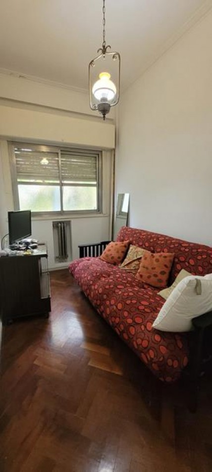 Palermo, 2 Ambientes FRENTE, con balcon, muy buena ubicacion zona Jardin Botanico. a 2 cuadras Av. S Fe y 1 Av. S. Ortiz