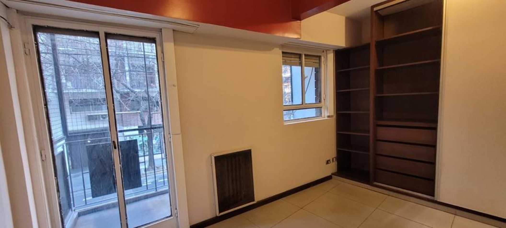 Palermo, 4 Ambientes al frente, con balcon. Excelente ubicacion a 1 cuadra plaza Las Heras, 2 cuadras Av. Santa Fe linea subte D. MUY LUMINOSO