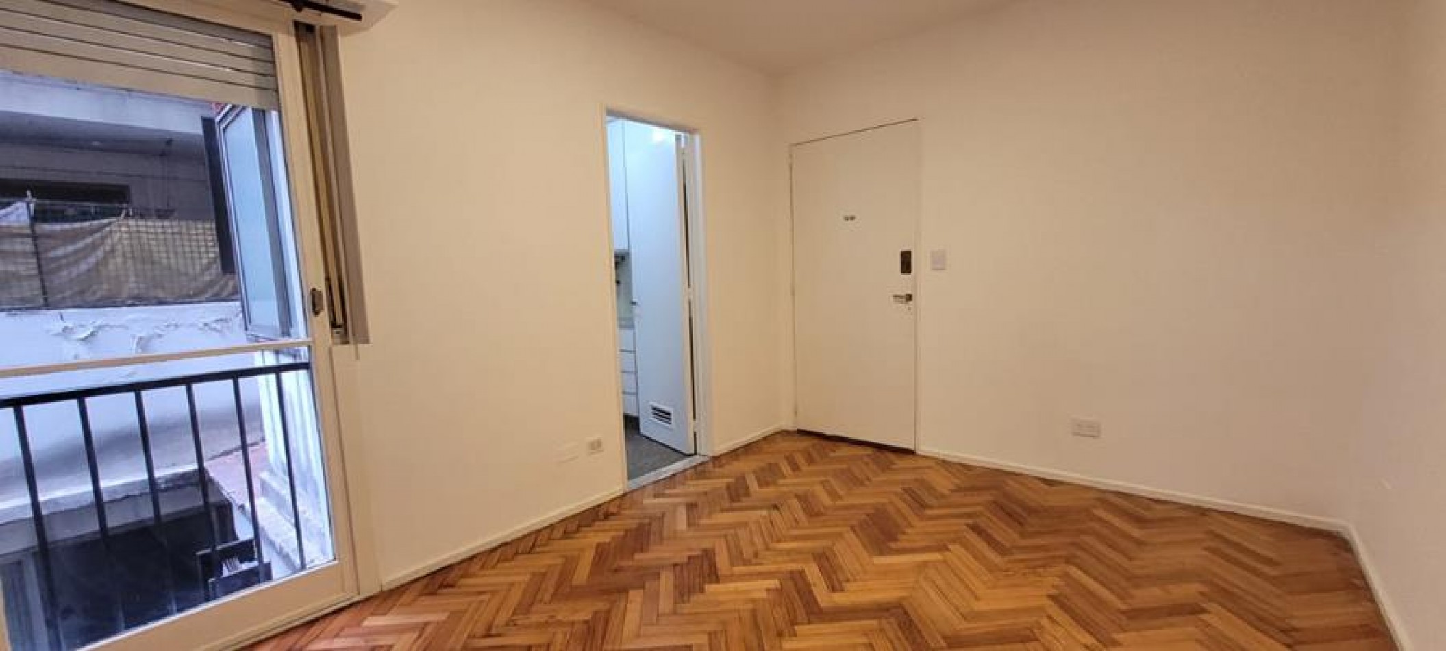 Palermo, 2 Ambientes. Interno, IMPECABLE. Muy buena ubicacion sobre Av. S. Ortiz