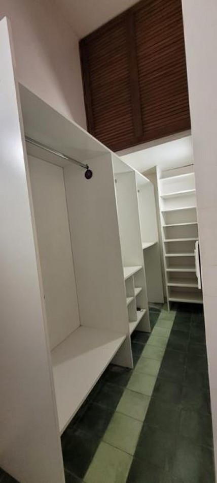 Palermo, 3 Ambientes en Planta Baja. APTO PROFESIONAL. AMOBLADO. Lumionoso. Excelente ubicacion a mts Av, Santa Fe. LInea subte D. Zona Alto Palermo.