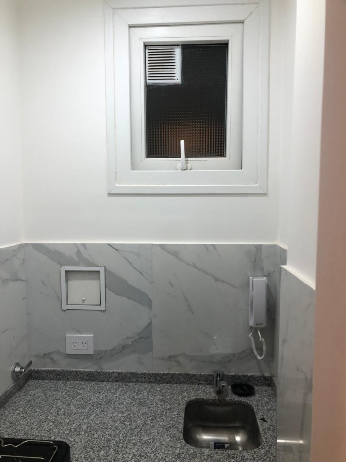 Recoleta, Depto. 1 Amb. al frente, APTO PROFESIONAL.  30mt2. Ayacucho y Av. Alvear