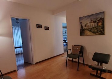 Palermo 3 Ambientes con dependencia servicio, contrafrente. LUMINOSO. Muy buena ubicacion sobre Av. S Fe esquina Av. S. Ortiz. APTO PROFESIONAL