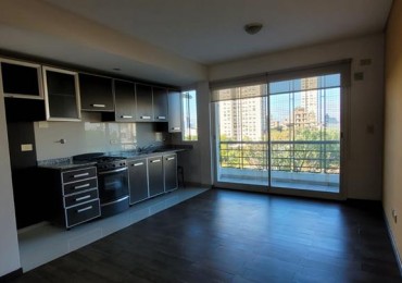 Colegiales, 2 Ambientes. FRENTE con balcon. MUY LUMINOSO. Excelente ubicacion frente a espacio verde Parque Ferroviario Colegiales 