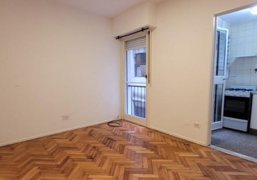 Palermo, 2 Ambientes. Interno, IMPECABLE. Muy buena ubicacion sobre Av. S. Ortiz